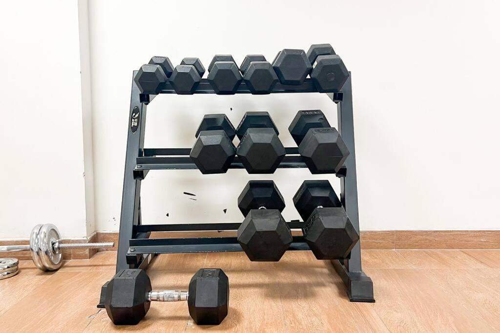 Near Centre Mall, Pool, Gym * Mascate